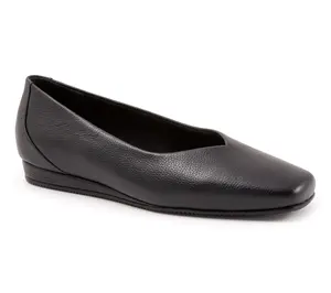 Softwalk Women's Vellore Flats