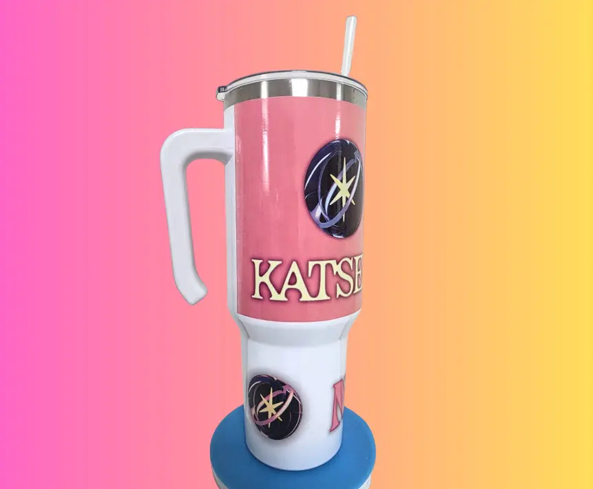 Tumbler Personalizado Katseye 40 oz con Asa y Popote – Diseño Pop Estelar