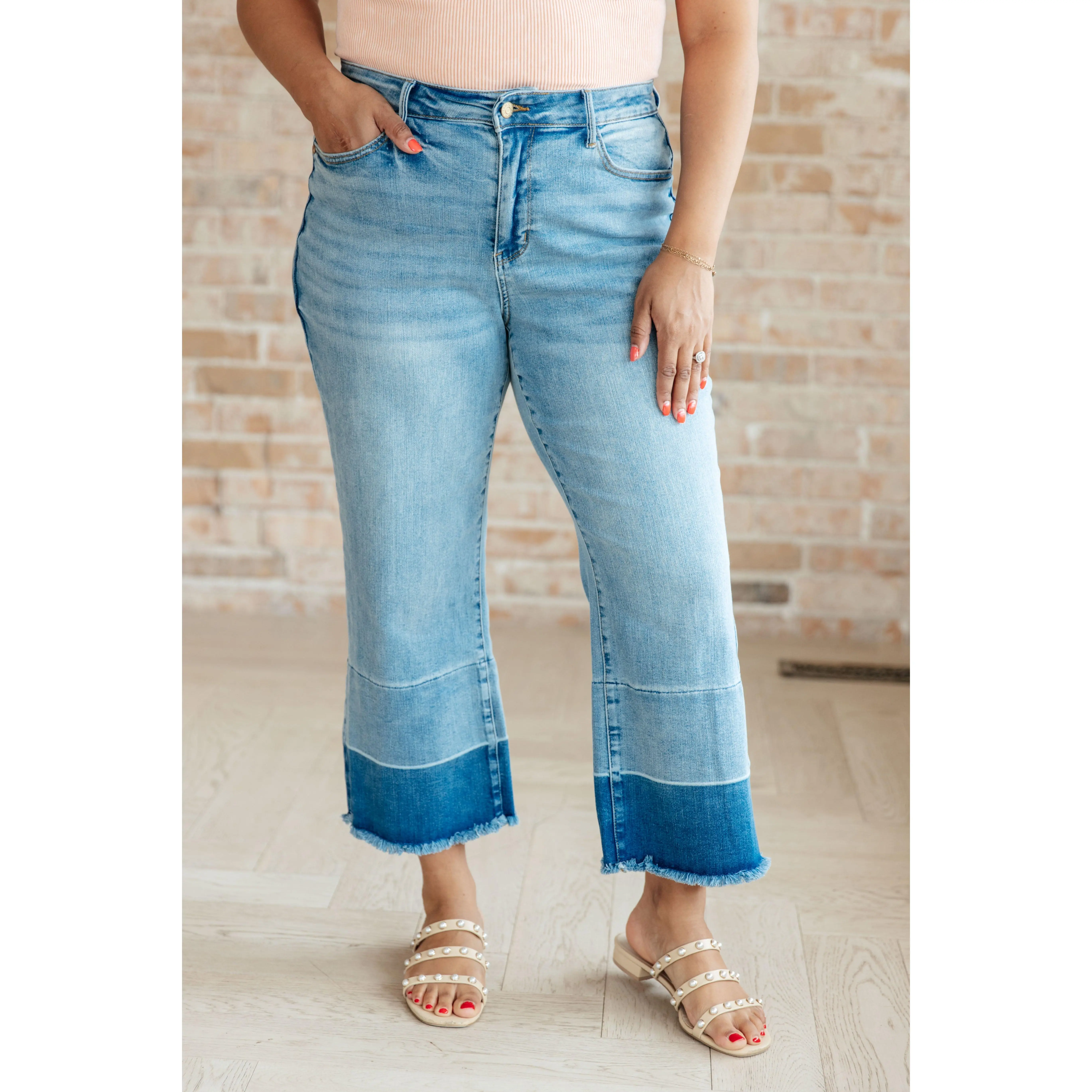 Olivia High Rise Wide Leg Crop Jeans in Medium Wash