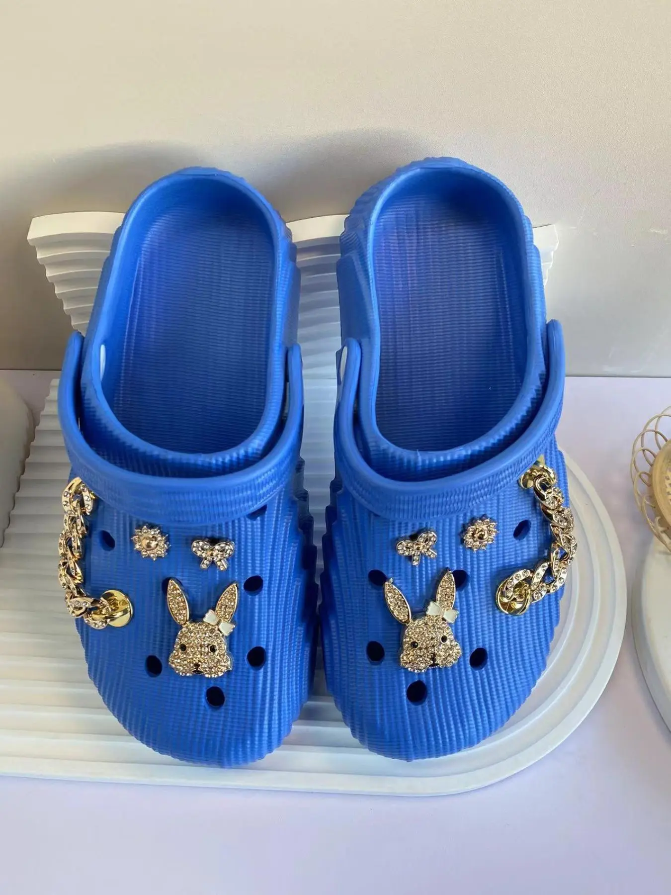 Women's Fashionable Chain Decorated Clogs, Casual Comfortable Non-slip Slides for Summer, Female All-match Round Toe Slippers for Beach Vacation, Girl, Footwear, Water Clogs