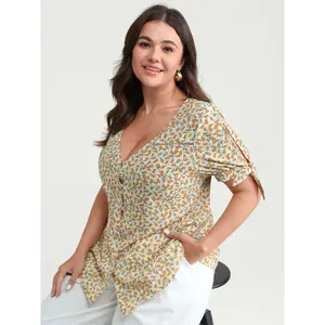 【Summer Turn-Up】BlOOMCHIC Plus Size Micro Floral Print Lace Trim Blouse [M-6X] 2026 Summer Pick for Mother's Day