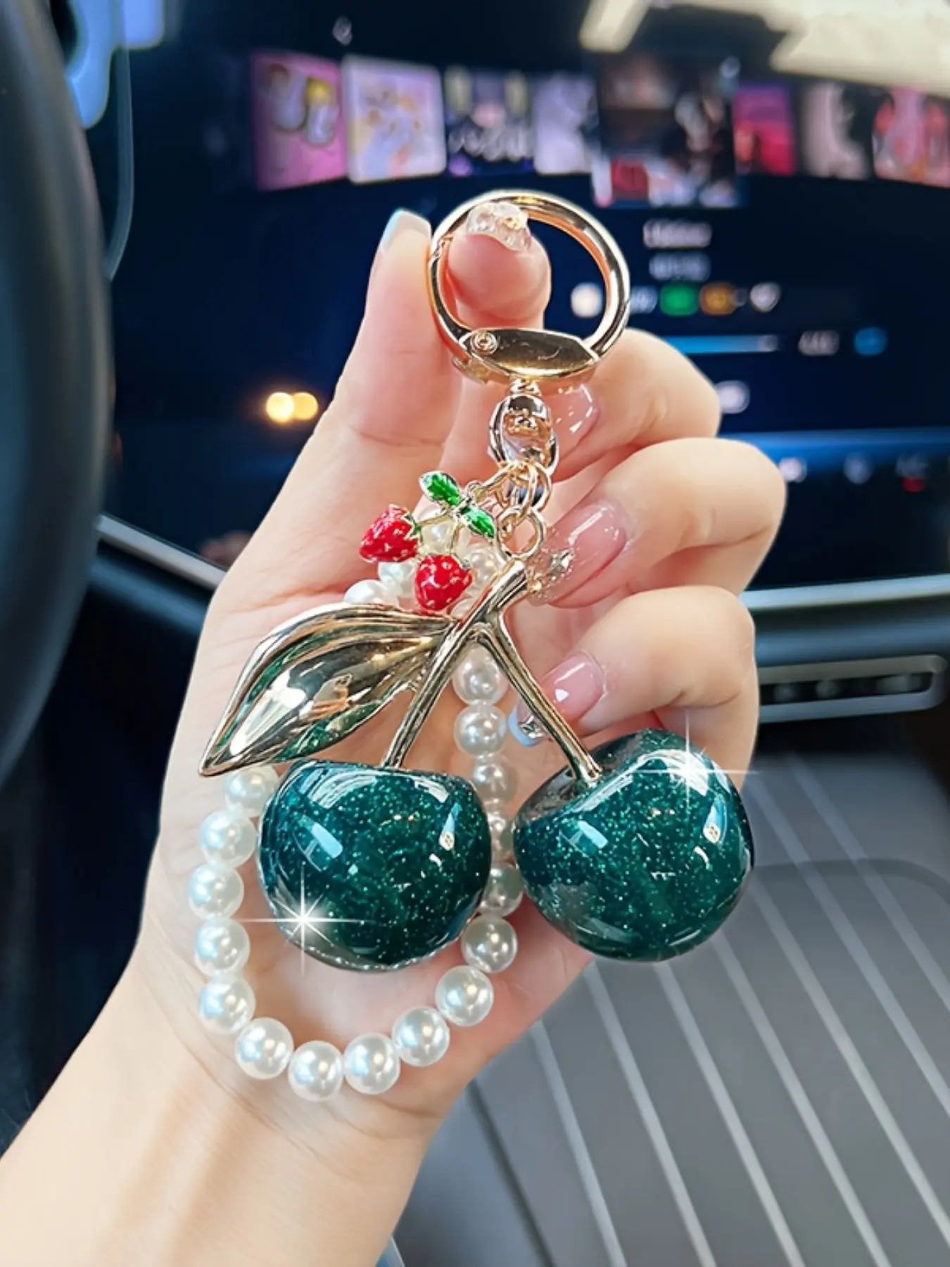 Creative Glitter Cherry Keychain, Trendy Fruit Car Keyring, Bag Charm, Holiday Gift, Bag Pendant Keychain for Bags