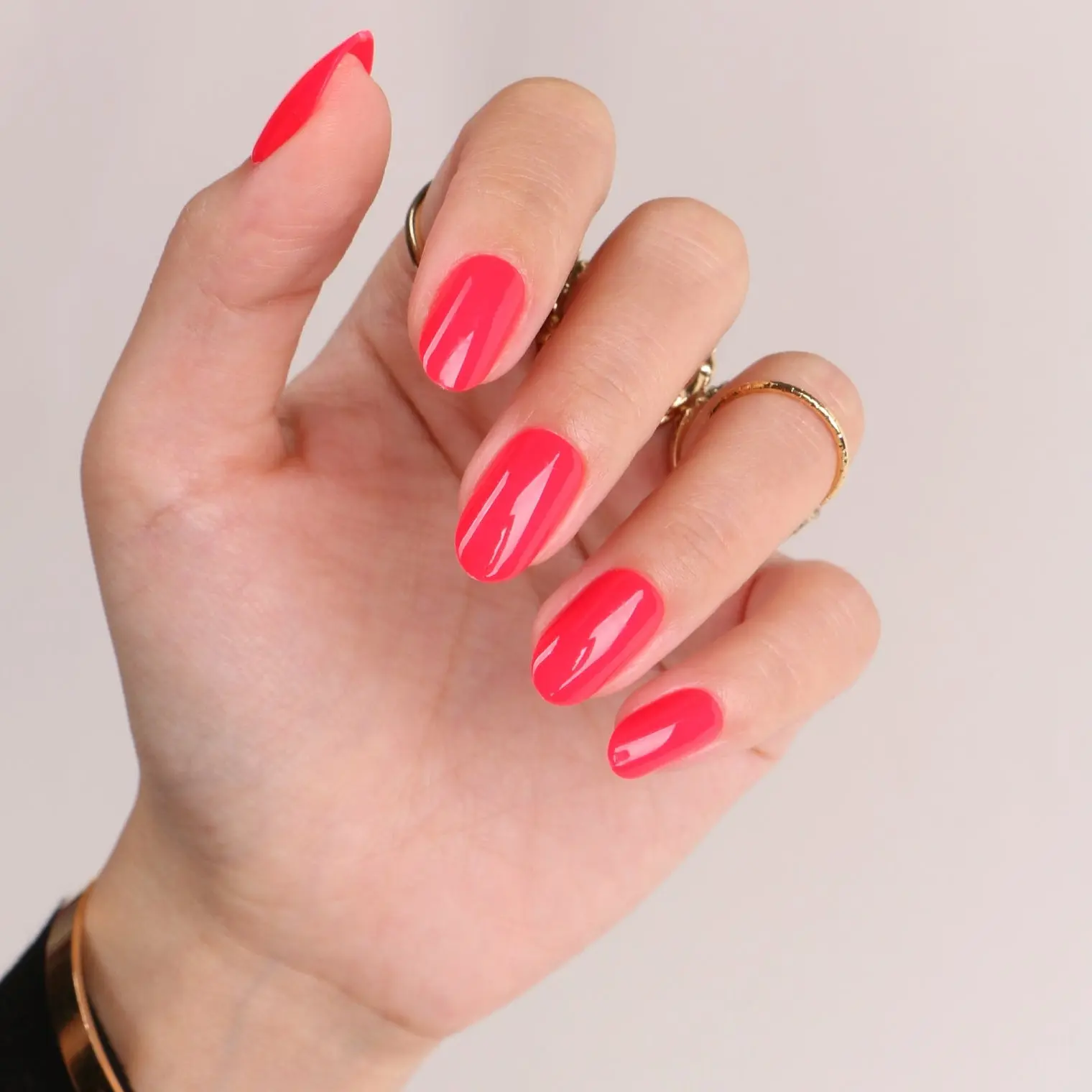 Fluorescent Red