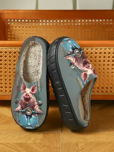 Street-Ready Pig On Scooter Home Plush Slippers 1 Pair, Cool Funny Style, Faux Fur Lining + Fleece-Lined Warmth + Platform Cushioning, Funny Style Enthusiasts & Home Lovers for Home Foot Warmth + Fun Daily Outfits, Winter Must-Have!