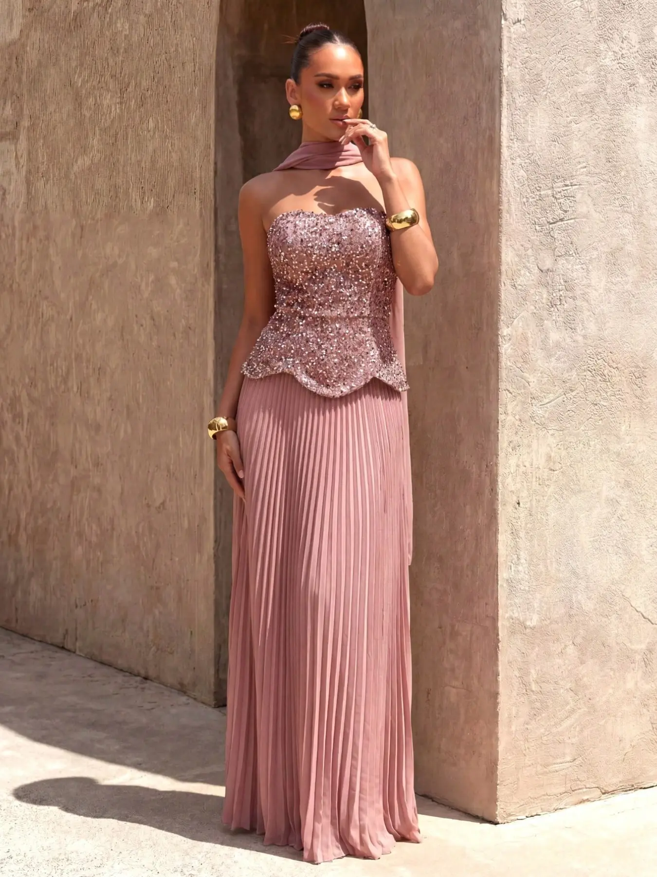 Shimmering Patchwork Party Dress with Zipper and Sequins, Elegant Strapless Maxi Dress for Formal Evening Events, Elegant Formal Style, Sleeveless Fitted Design, Formal Wear, Classy Dresses, Cocktail Evening Dress