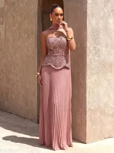 Shimmering Patchwork Party Dress with Zipper and Sequins, Elegant Strapless Maxi Dress for Formal Evening Events, Sleeveless Fitted Design, Formal Wear