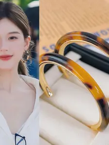 Star-Style Copper Plated 14k Amber Resin Tortoiseshell Leopard Print Hoop Earrings, New High-End Exaggerated Ear Jewelry