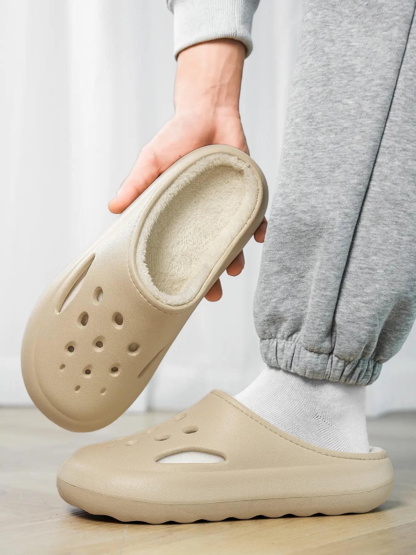 Unisex Winter Warm Fur Lined Slippers, Comfortable Outdoor Shoes, Durable Simple Design, Perfect for Hiking & Camping