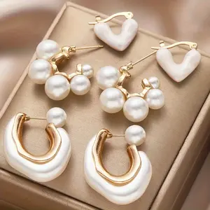 3 Pairs of French Design Love Faux Pearl C-shaped Earrings, Exaggerated Light Luxury, Exotic Shape, Women's Fashionable Dangling Earrings, Daily Party Accessories