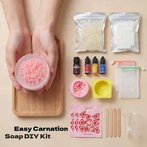 Mother's Day Carnation DIY Soap Making Kit Melt & Pour Handmade Soap for Adults Beginners Women All-In-One Craft with Carnation Mold Transparent Plant-Based Base Rose Oil Colorants Tools Gift Bags Heartfelt Gift for Mom Grandma Home Spa Project
