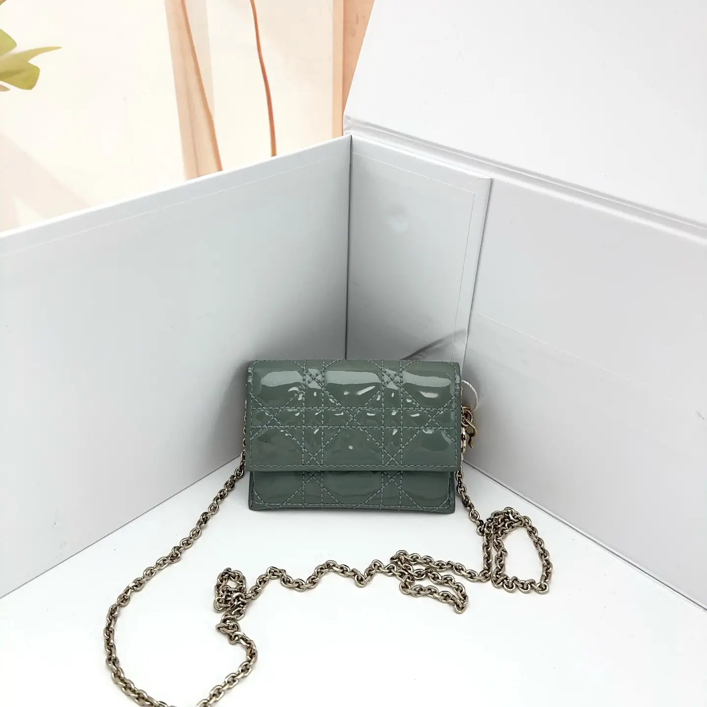 Pre-owned Dior Patent Cannage Leather Chain Wallet 0806 raye 22315918