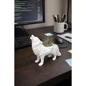 Howling Wolf Air Plant Planter