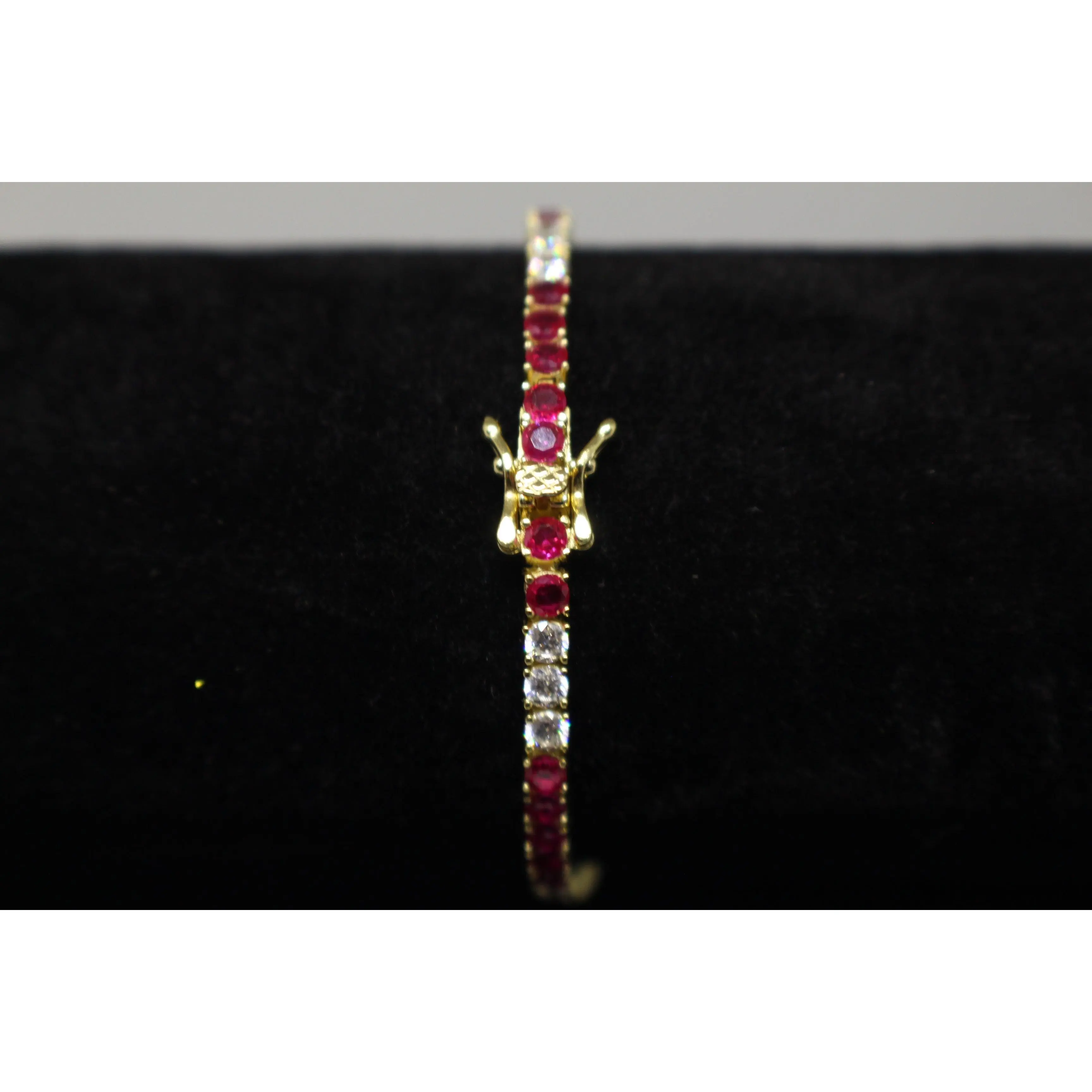 Scarlet Bracelet By Realezza