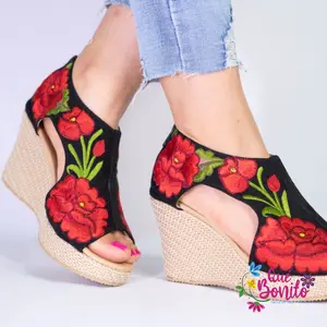 Red Roses Heel