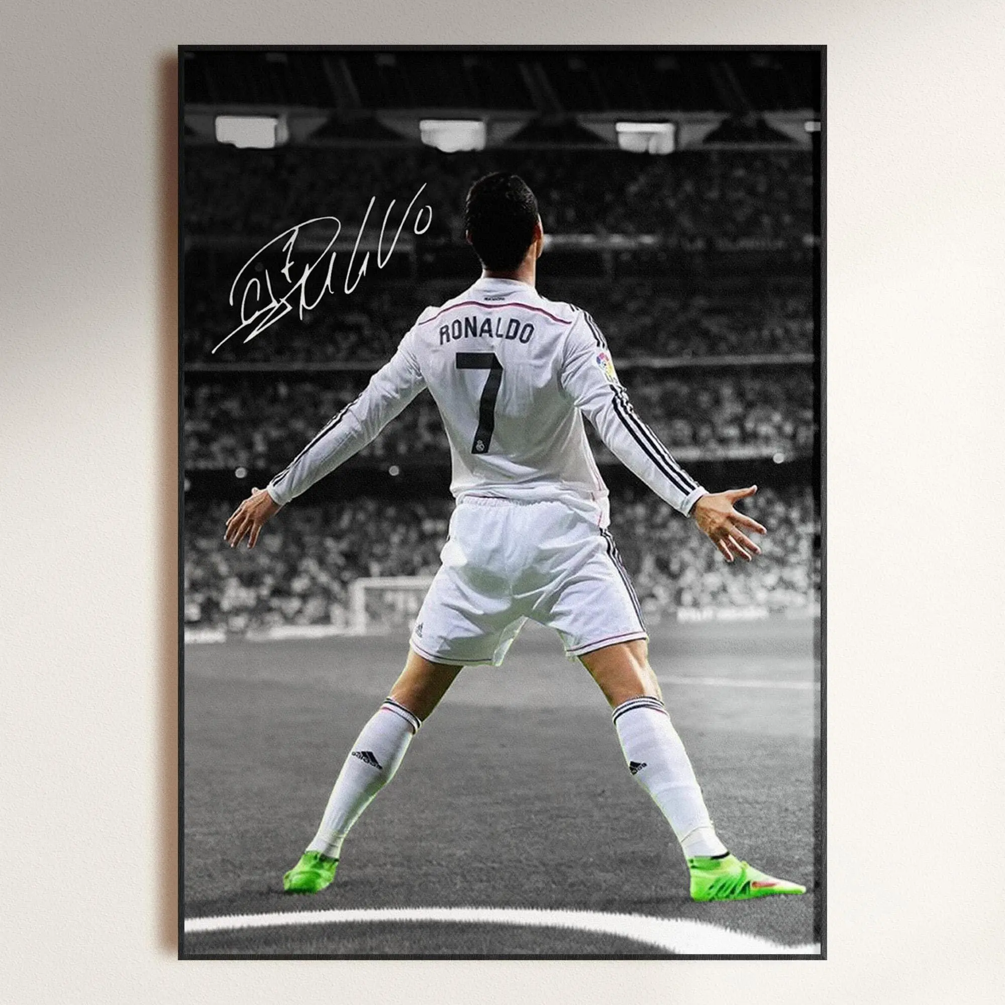 Cristiano Ronaldo Poster, Iconic Ronaldo Celebration Poster ,Signed Football Poster, Soccer Decor( Unframed - Print Only )