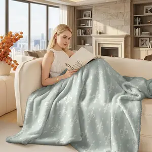 1pcs Iris Pattern Milk Fleece Blanket, All- Season Use| Suitable For Various Occasions| Sofa, Bed, Office, Travel, Pets, Etc. Warm And Comfortable| Soft And Skin- Friendly, Multiple Sizes Available, 2D Printing