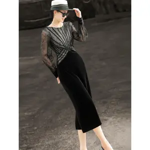 MEXCOCO 2025 Autumn New Arrival Elegance Socialite Lady Long Sleeve Lace-Panel Velvet Dress for Women
