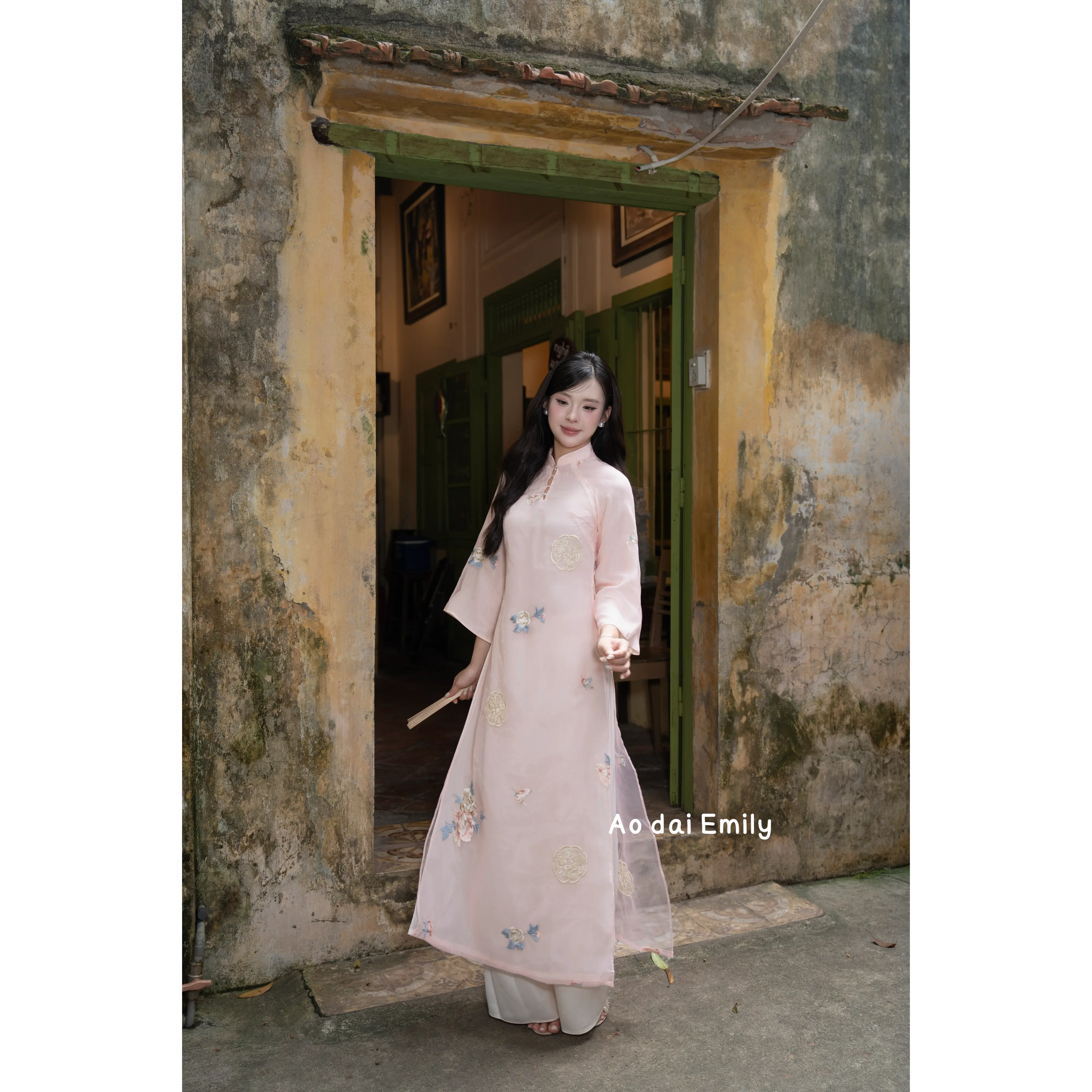 Pink Embroidery flowers Modern ao dai| Oriental lily