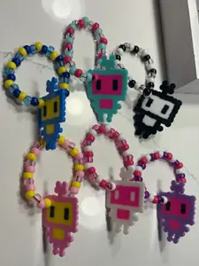 6 Robot Perler Singles