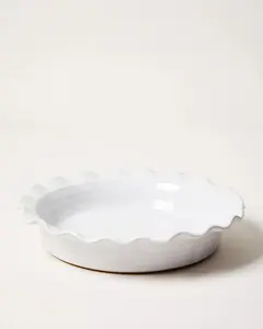 Farmhouse Pottery Classic Baker's Pie Dish
