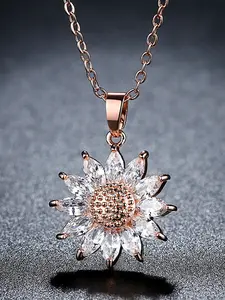Ladies' Sunflower Decorative Pendant Necklace, Elegant and Exquisite Jewelry Gift, Suitable for Daily Wear and Special Occasions