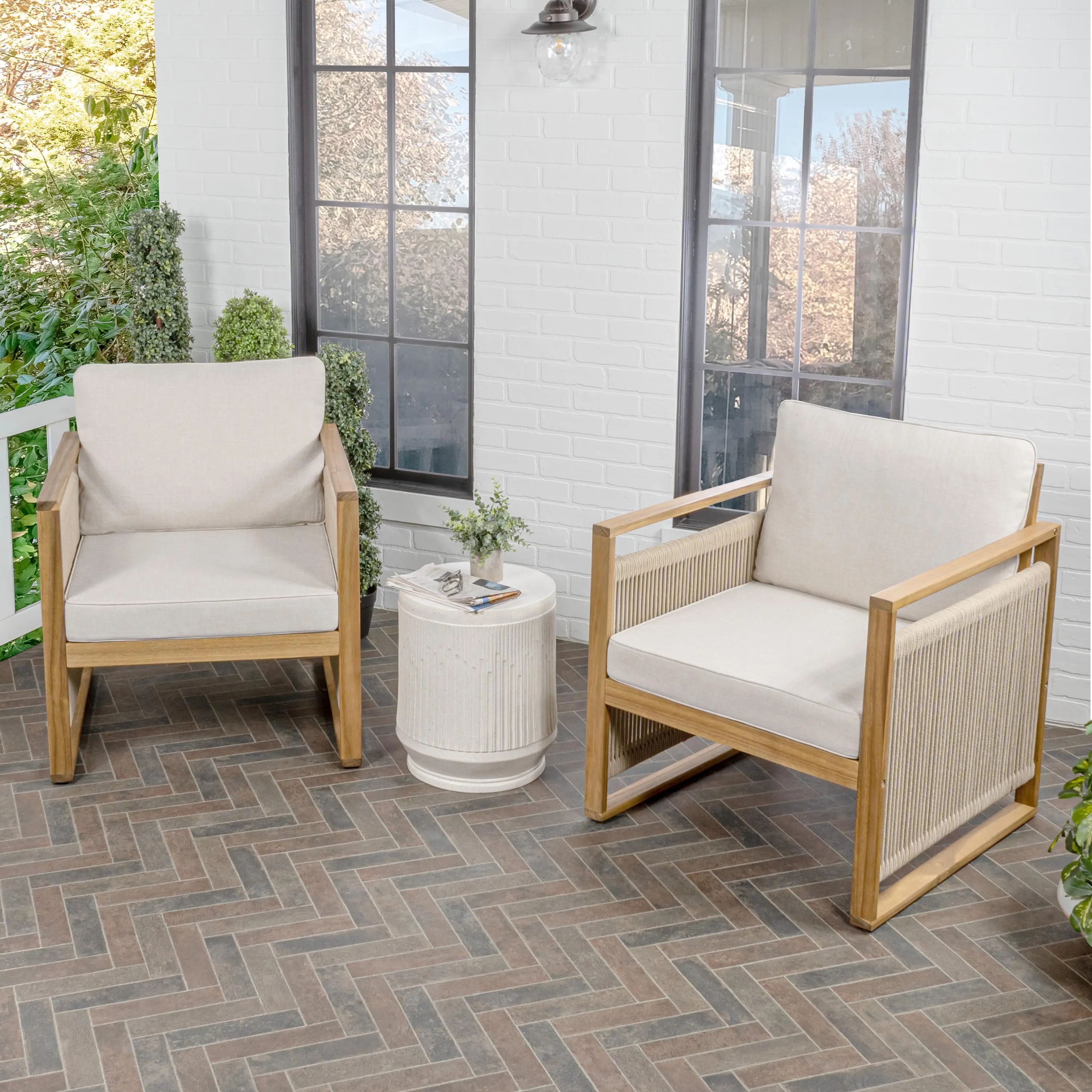 JONATHAN Y Gable Mid-Century Modern Roped Acacia Wood Outdoor Patio Chair with Cushions, Beige/Light Teak (Set of 2)