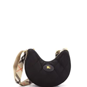 Pre-owned BURBERRY material Messenger Bags Horseshoe Crossbody Bag Quilted Nylon by Rebag