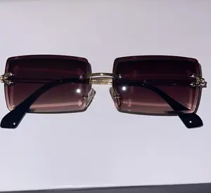 Hot Gyrl Sunglasses - Brown aviator shades