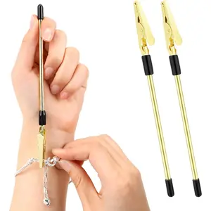Bracelet Helper Tool to Put on Yourself, 2 Pcs Hand Bracelets Fasten Helper Alligator Clips  Women Fastening and Hooking Equipment  Jewelry Necklace Watch Clasps Ties Zippers