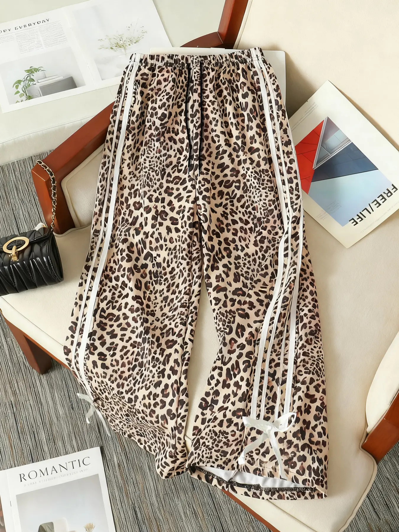 Women's Leopard Print Casual Long Pants, Comfortable Drawstring Waist, Fitted Natural Waist, All Seasons Fashion, Street Style, Casual Bohemian Trousers, Boho Casual Pants, Casual Comfy Trousers