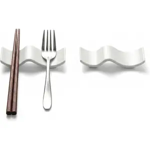 2Pcs Ceramic Chopstick Rest Chinese Style Porcelain Holder for Chopsticks Spoon Knife Fork Elegant Home Kitchen Tableware Decoration Accessory