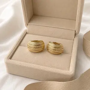 Clip #11 earring gold plated 14 k