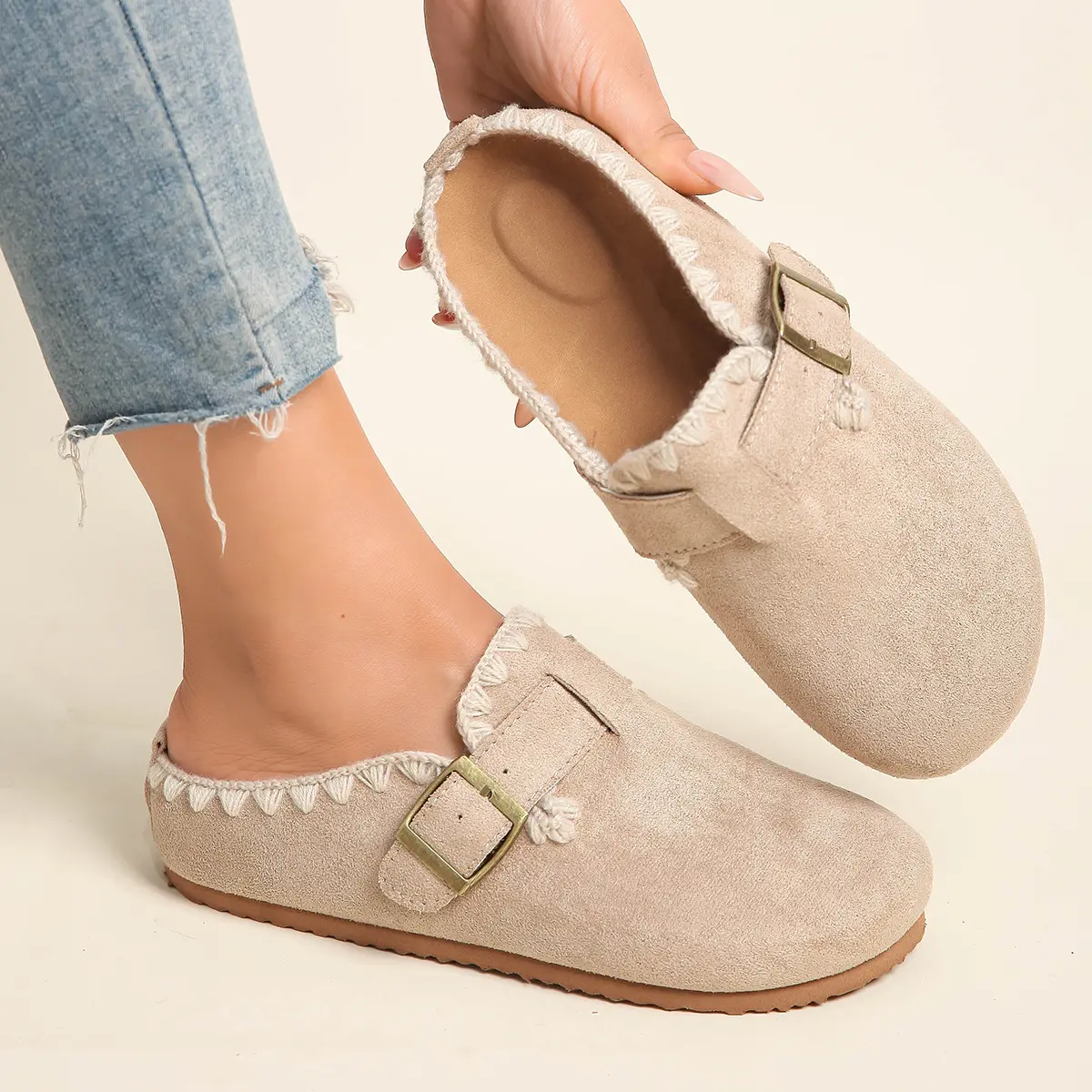 Women's Slip-On Mule Clogs, Faux Suede Flats with Crochet Trim and Buckle, Comfortable Anti-Slip Shoes with Arch Support for Indoor Outdoor Wear, Anti Slip Clogs, Slip On Mules