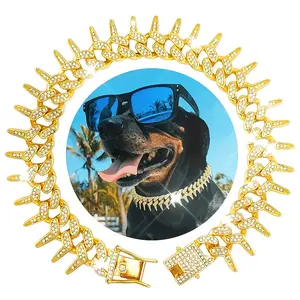 1pcs Fashion Pet Necklace, Dog Neck Chain, Cat Collar, Alloy Faux Diamond-encrusted Cuban Chain Dog Necklace, Punk Style, Not Easy To Fade, Golden And Slivery