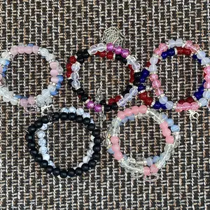 2pcs Cute Cat Spider Pendant Couple's Bracelets For Women Men Beads Heart Magnet Matching Bracelets Jewelry Gift for Girls Friends Family