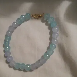 blue coral glass bead wire bracelet