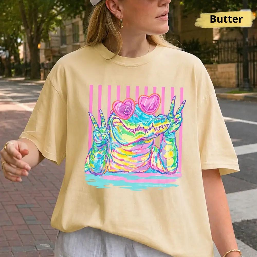 Women’s Light Green Soft Cotton Street Artwork Tee – Preppy Alligator Graphic Crew Neck Short Sleeve High-Quality Inks Fade-Free Cute Holiday Vintage Casual Everyday Top