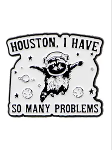 Jumping Raccoon Brooch Pin, Cute Cartoon Animal Badge, Unisex Fashion Accessory, Simple Style Lapel Pin for All Seasons