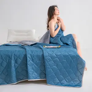Double-Sided Ice-Feel Summer Blanket, Ultra Soft Breathable Air Conditioning Throw, Lightweight Cool Bed Sofa Travel Mat, Office Camping Essential
