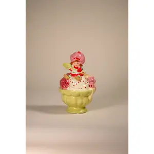 Strawberry Shortcake Sweet Tooth Sunday Figurine