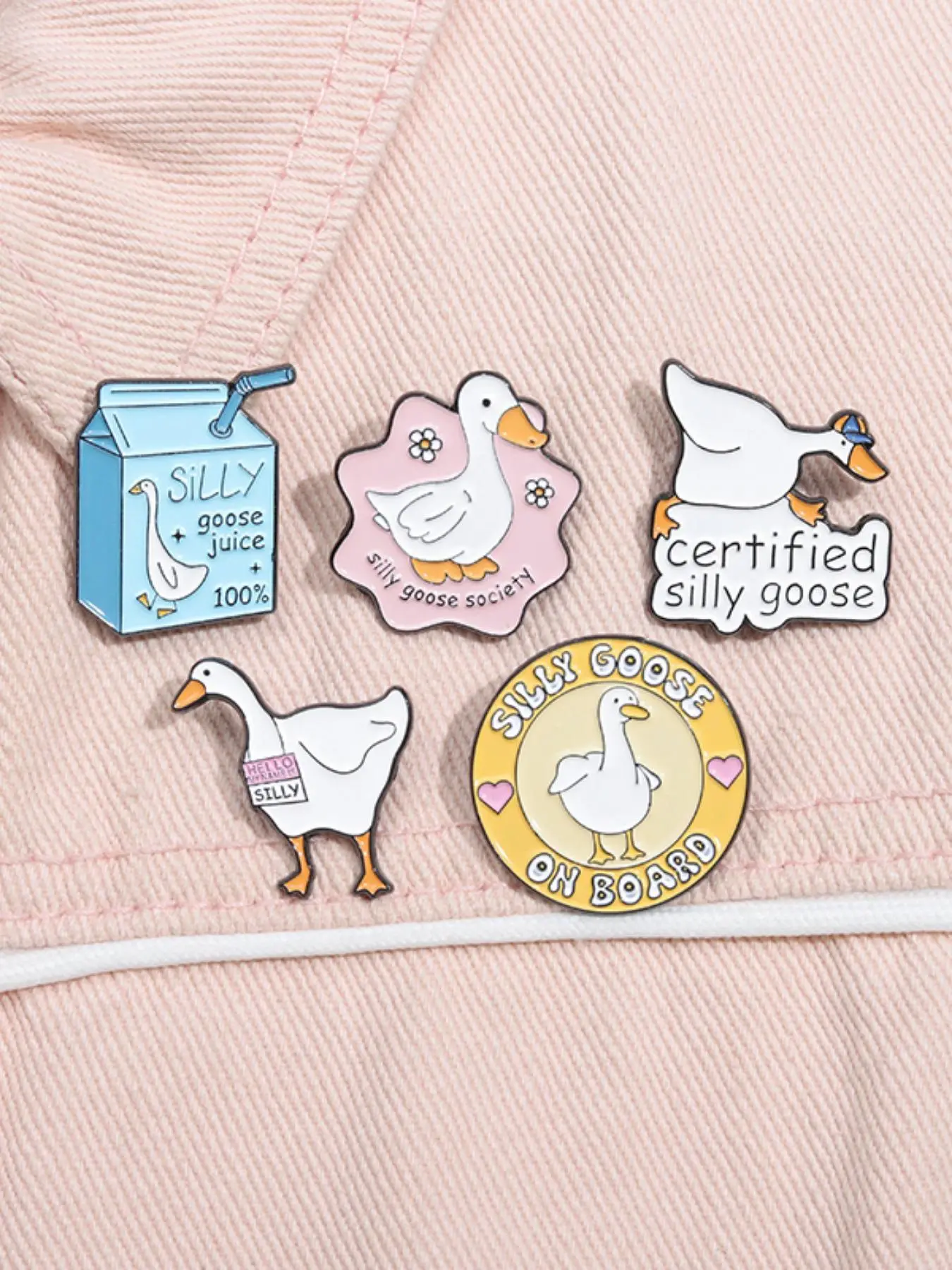 Summer Cute Cartoon Goose Design Brooch, Durable Metal Pins, Creative Animal Design Brooch Pins, Fashion Jewelry Accessories for Women & Men, Trendy A