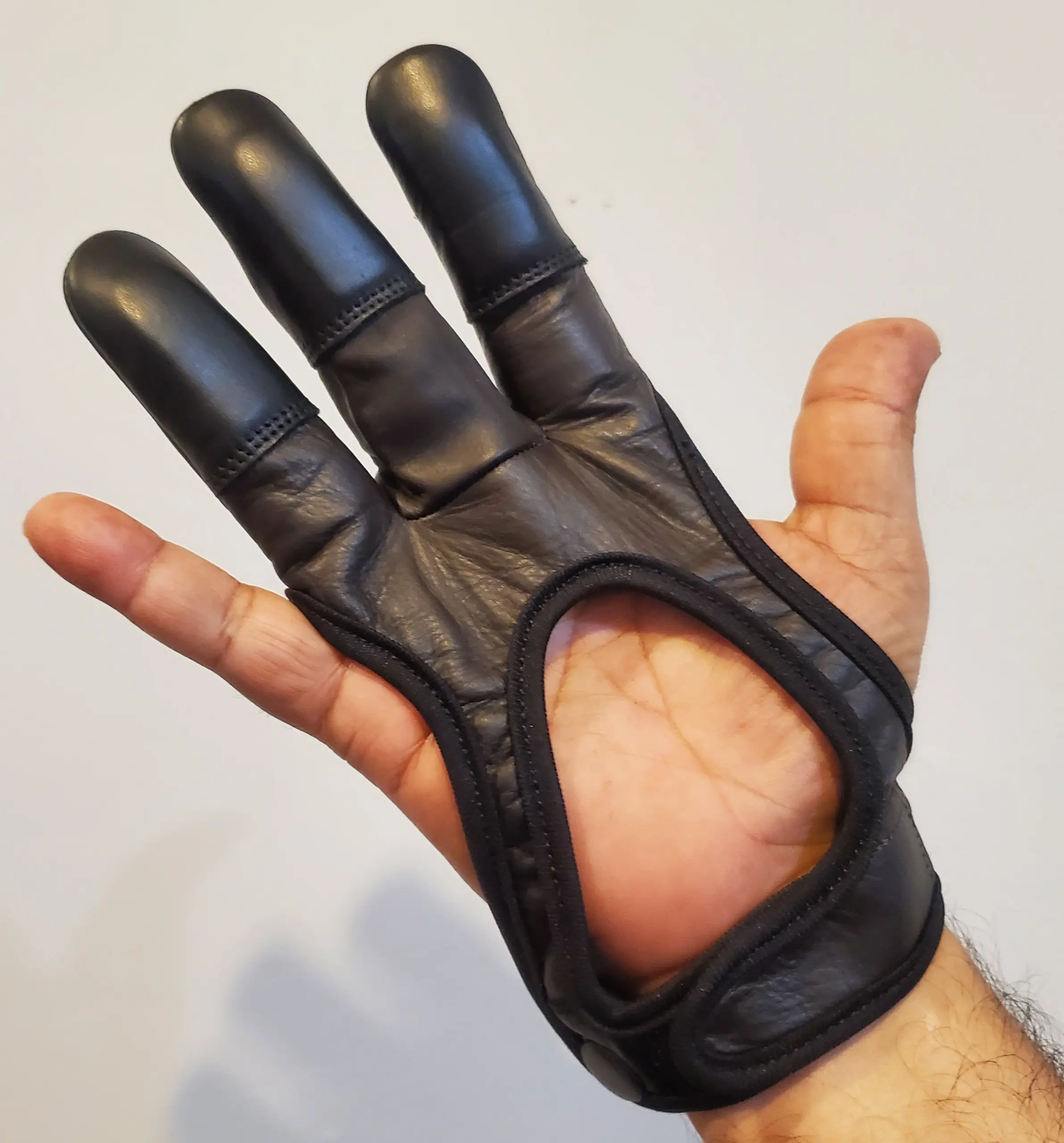 TRADITIONAL ARCHERY SHOOTING GLOVE TOP QUALITY GLOVE 100% GENUINE LEATHER GLOVES
