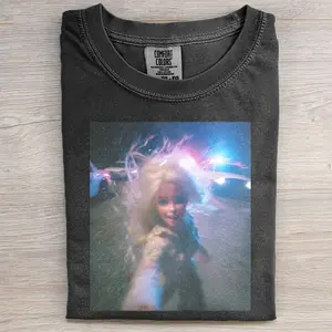 Iconic Blonde Baby Doll Chaotic Running C1717 Meme T-Shirt, Unhinged Mood Graphic Tee, Relatable Late Night Humor Top, Lo-Fi Dreamcore Apparel