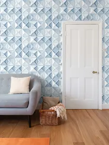 Prism Tile Geometric Peel