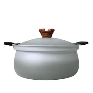 Stainless Steel Pasta Pot with Handle, 1 Count Modern Simple Style  Pot with Lid, Kitchen Cookware for Home Dining Room