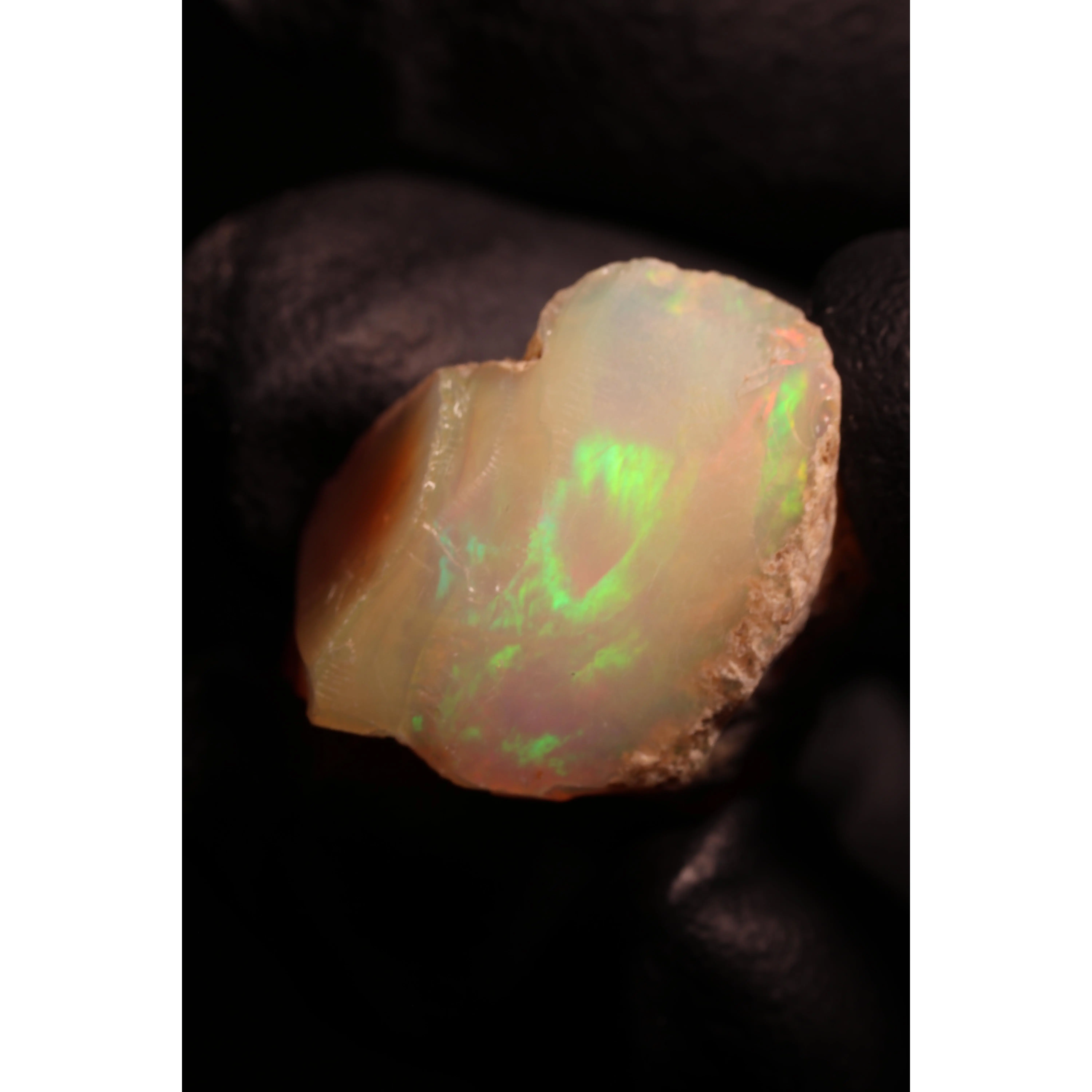 3.90g Rough Ethiopian Jewelry Grade Welo Opal
