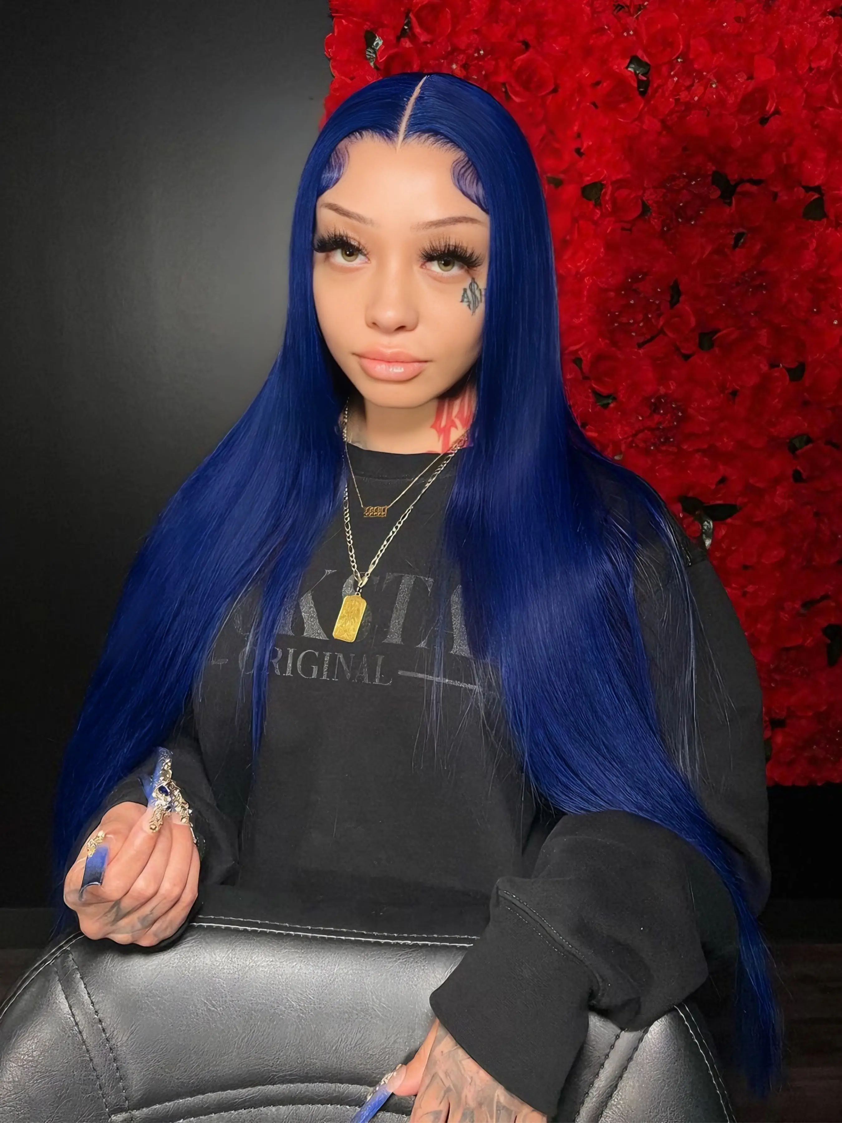 Navy Blue 13x4 Lace Front Wig Free Part Natural Hairline Realistic Illusion Hairline Heat-Resistant Fiber Synthetic Wig Blue Concert Look Straight Wig Coachella Festival Look for Women Party Cosplay Stage 28 Inches Fun Wigs