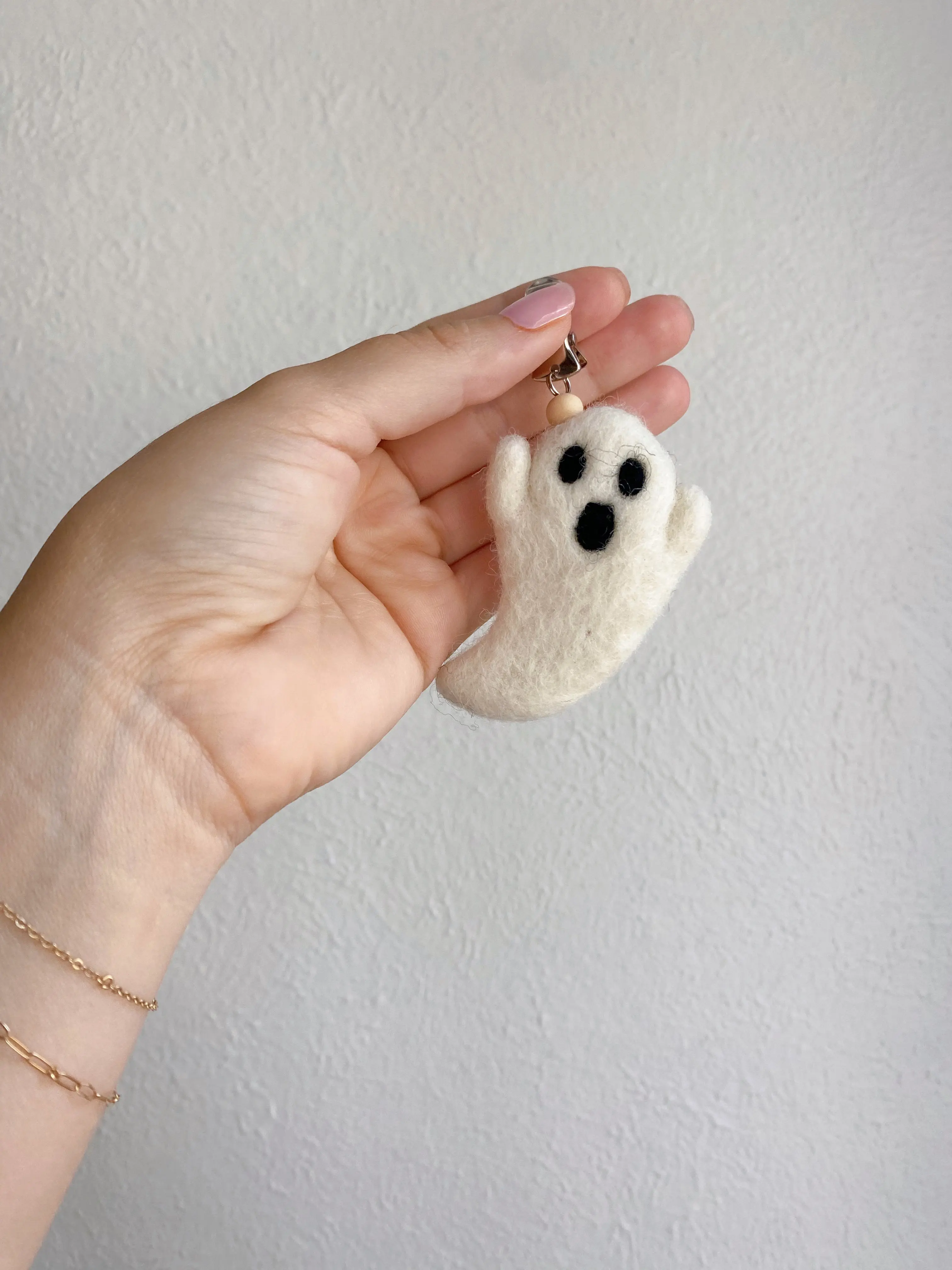 Ghost Reusable Oil Diffuser