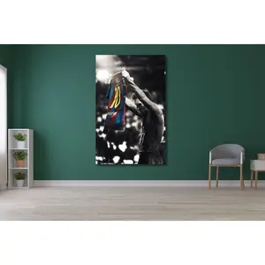 [Sale Off To 40%] [UNFRAMED] Lionel Messi Poster, Football Legend Sports Wall Art Decor