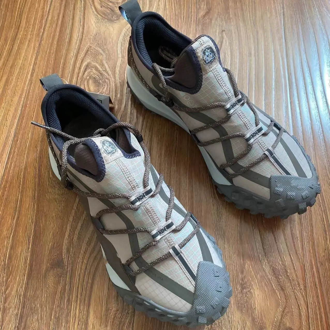 Putian Chunyuan ACG outdoor off-road hiking shoes men's and women's hiking shoes waterproof and non-slip sports shoes Putian Chunyuan ACG outdoor off-road hiking shoes men's and women's hiking shoes waterproof and non-slip sports shoes